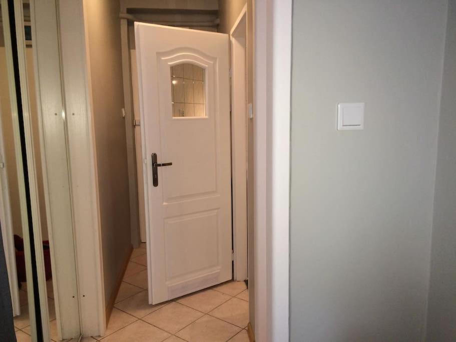 57 Lobzowska Bright Apartment クラクフ エクステリア 写真